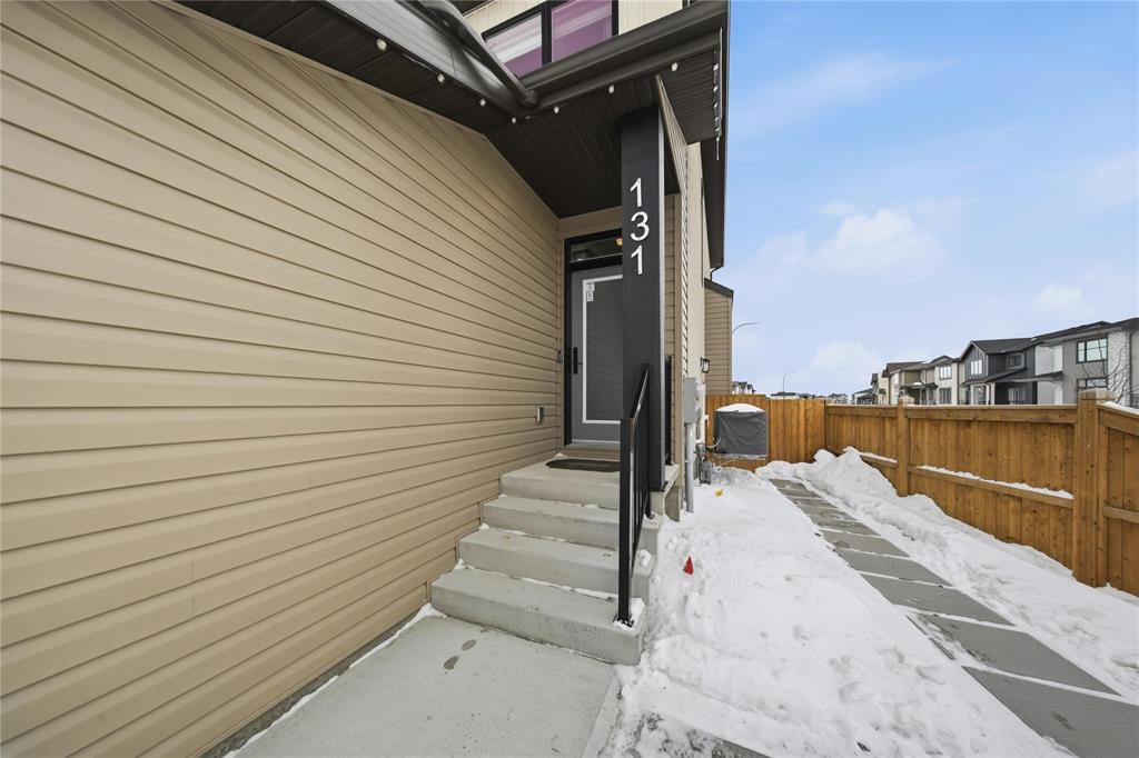 131 Snowy Owl Crescent, Winnipeg, Manitoba  R3X 0V2 - Photo 3 - 202604059