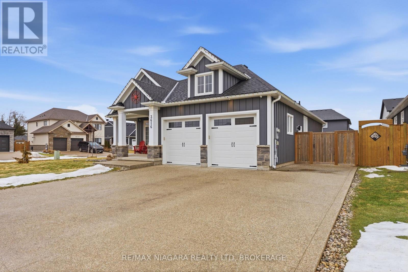 3616 Canfield Crescent, Fort Erie, Ontario  L0S 1S0 - Photo 2 - X12859036