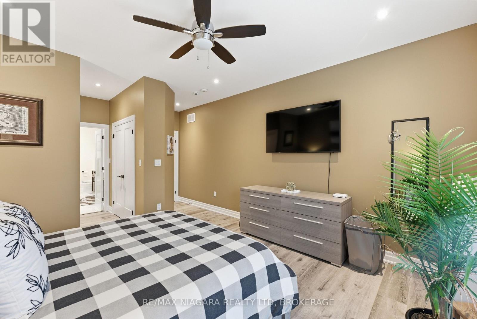 3616 Canfield Crescent, Fort Erie, Ontario  L0S 1S0 - Photo 25 - X12859036