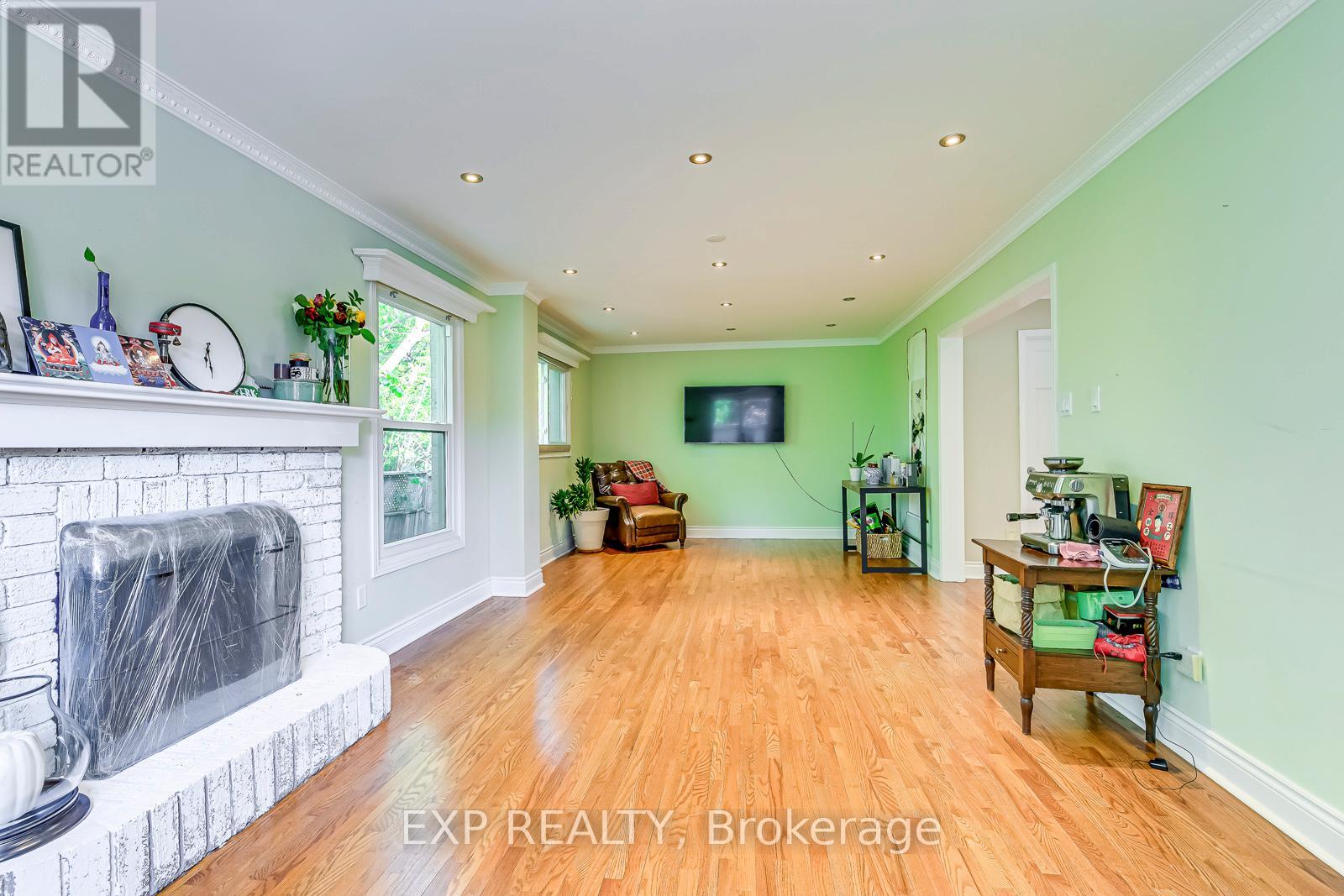 1117 Berkshire Court, Oakville, Ontario  L6M 2L7 - Photo 19 - W12859032