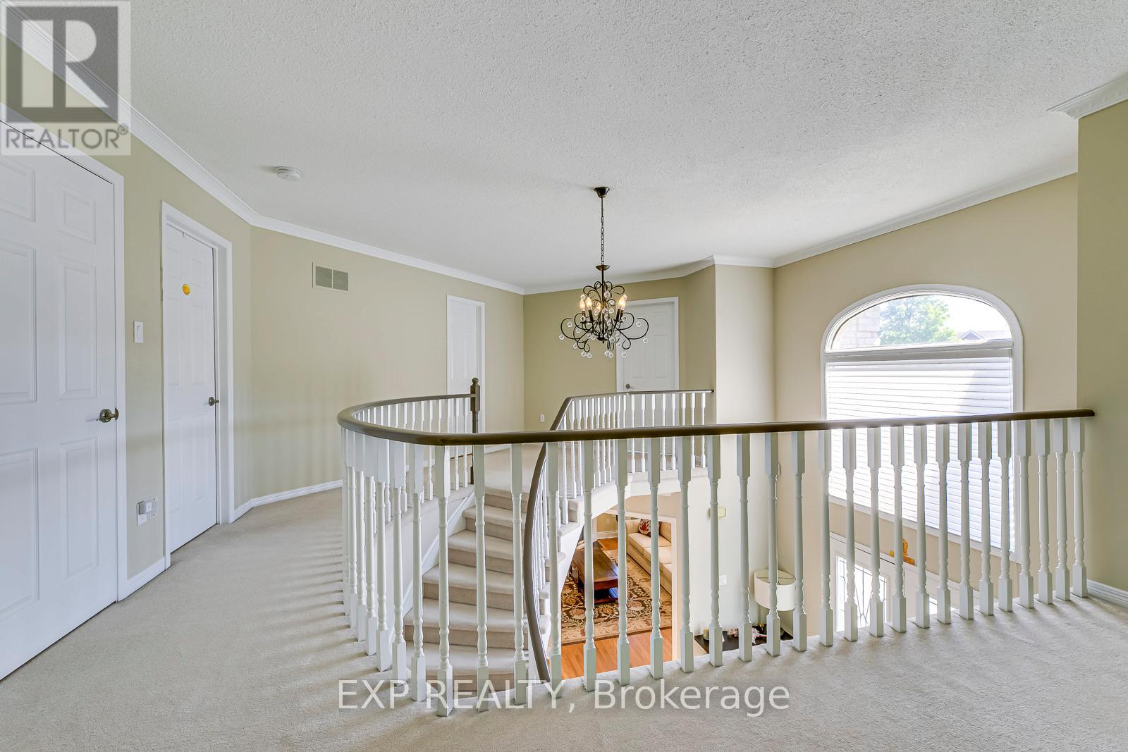 1117 Berkshire Court, Oakville, Ontario  L6M 2L7 - Photo 24 - W12859032