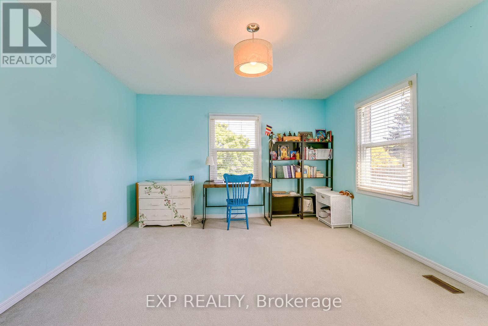 1117 Berkshire Court, Oakville, Ontario  L6M 2L7 - Photo 32 - W12859032