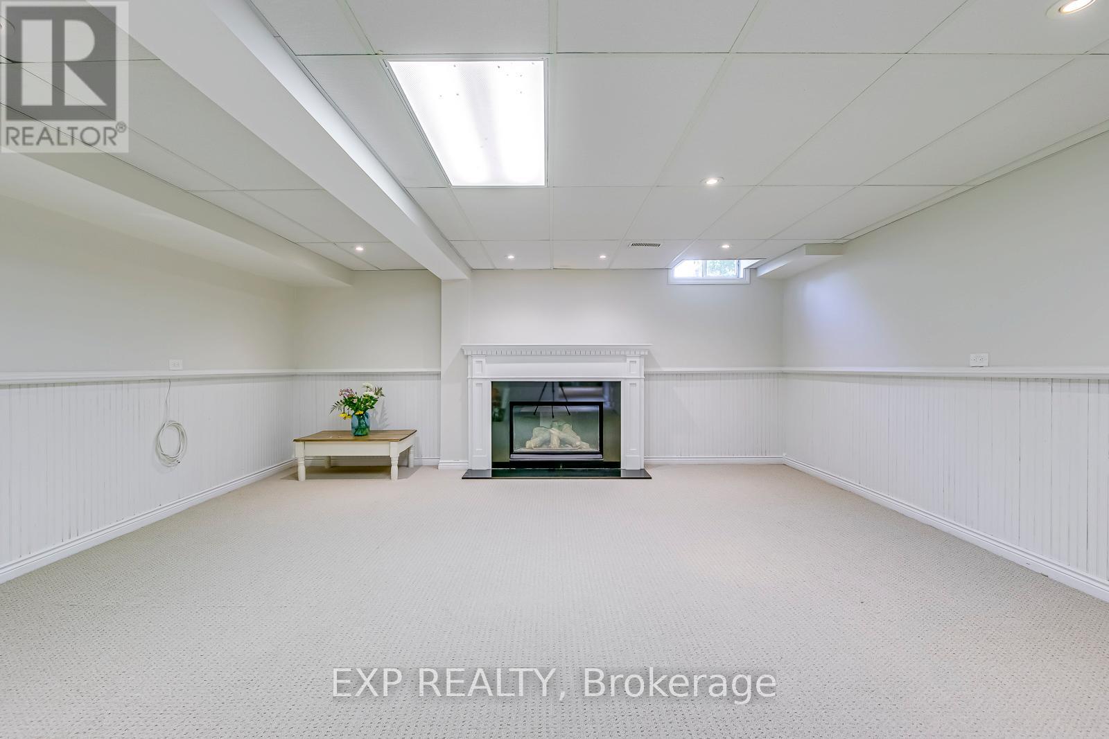 1117 Berkshire Court, Oakville, Ontario  L6M 2L7 - Photo 40 - W12859032