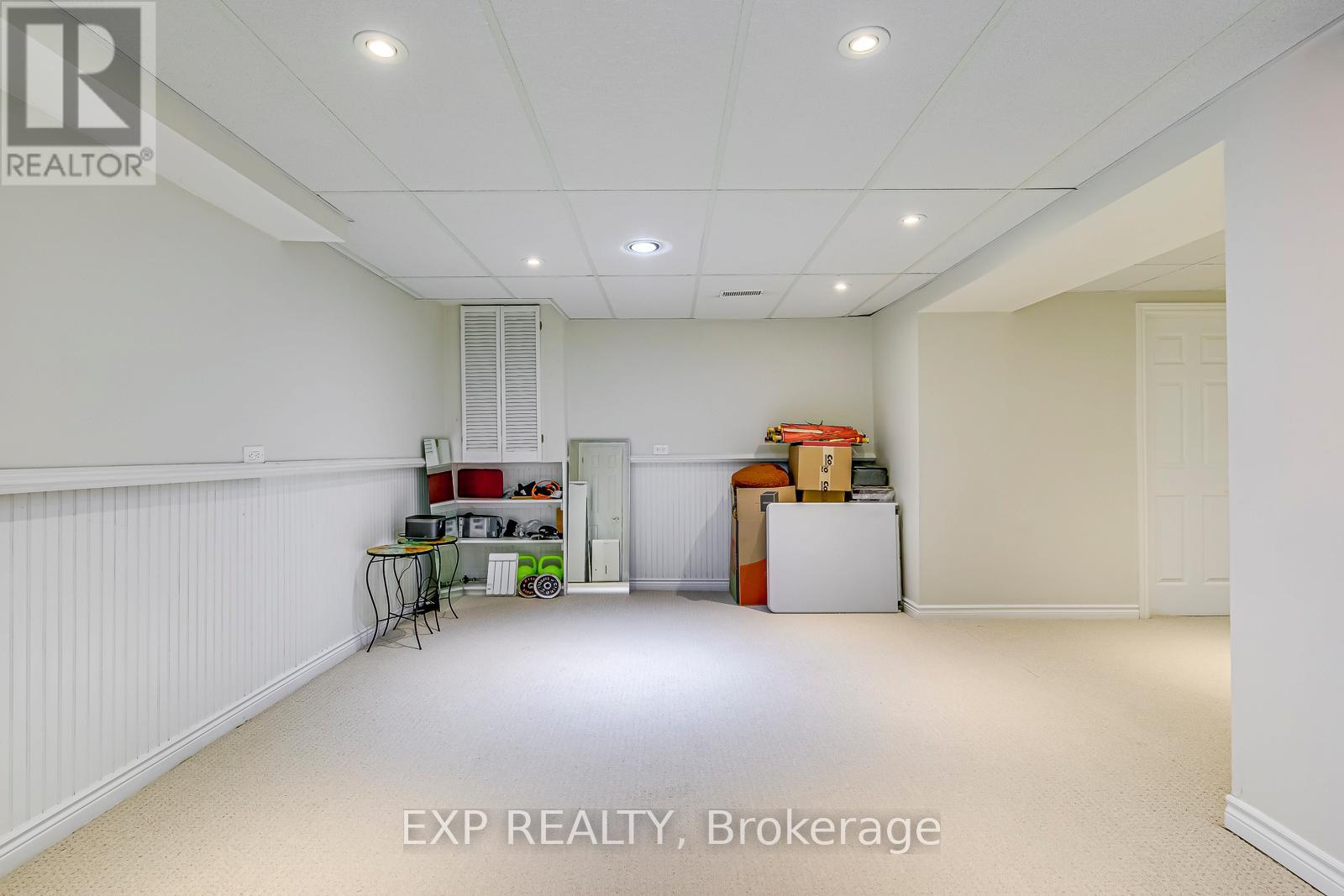 1117 Berkshire Court, Oakville, Ontario  L6M 2L7 - Photo 41 - W12859032