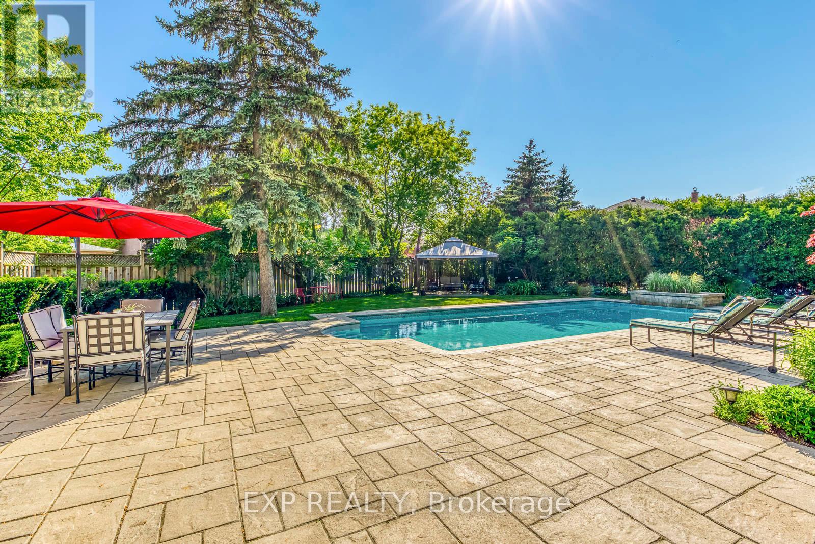 1117 Berkshire Court, Oakville, Ontario  L6M 2L7 - Photo 43 - W12859032