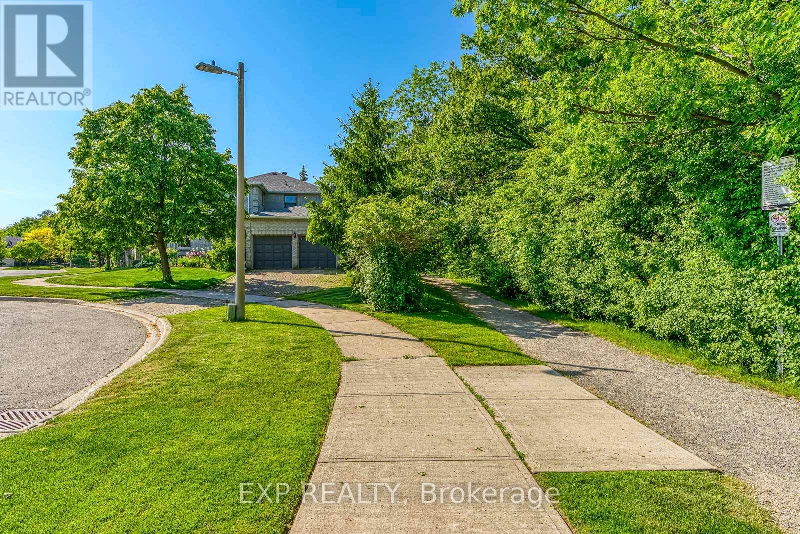 1117 Berkshire Court, Oakville, Ontario  L6M 2L7 - Photo 50 - W12859032