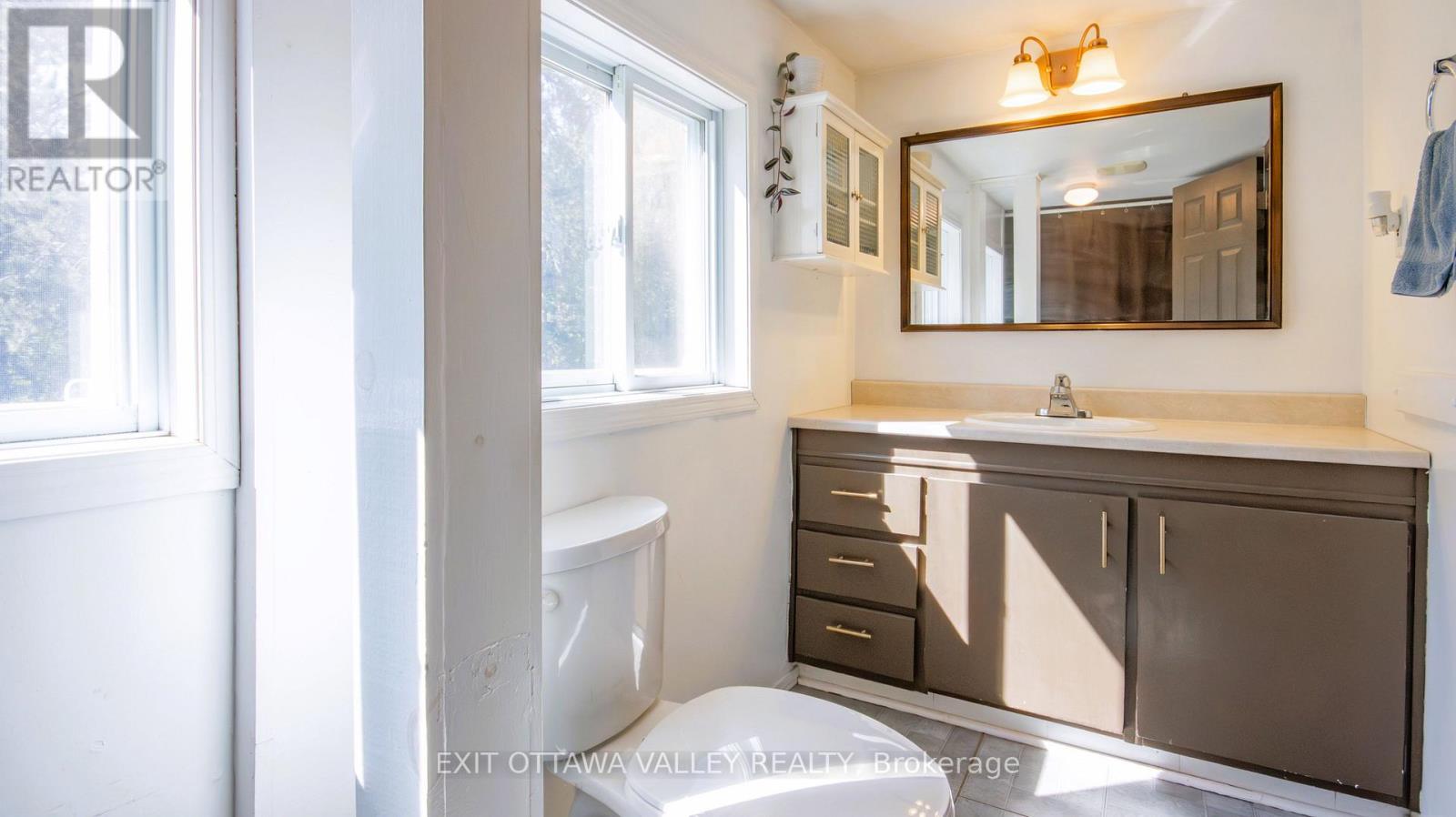 23 Sprucedale Avenue, Madawaska Valley, Ontario  K0J 1B0 - Photo 25 - X12859066