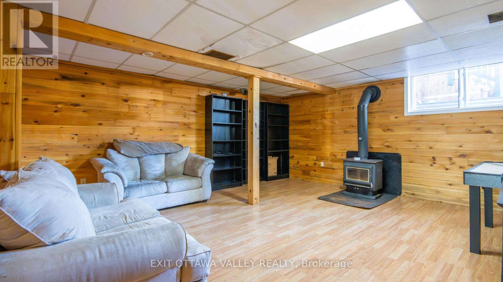 23 Sprucedale Avenue, Madawaska Valley, Ontario  K0J 1B0 - Photo 30 - X12859066