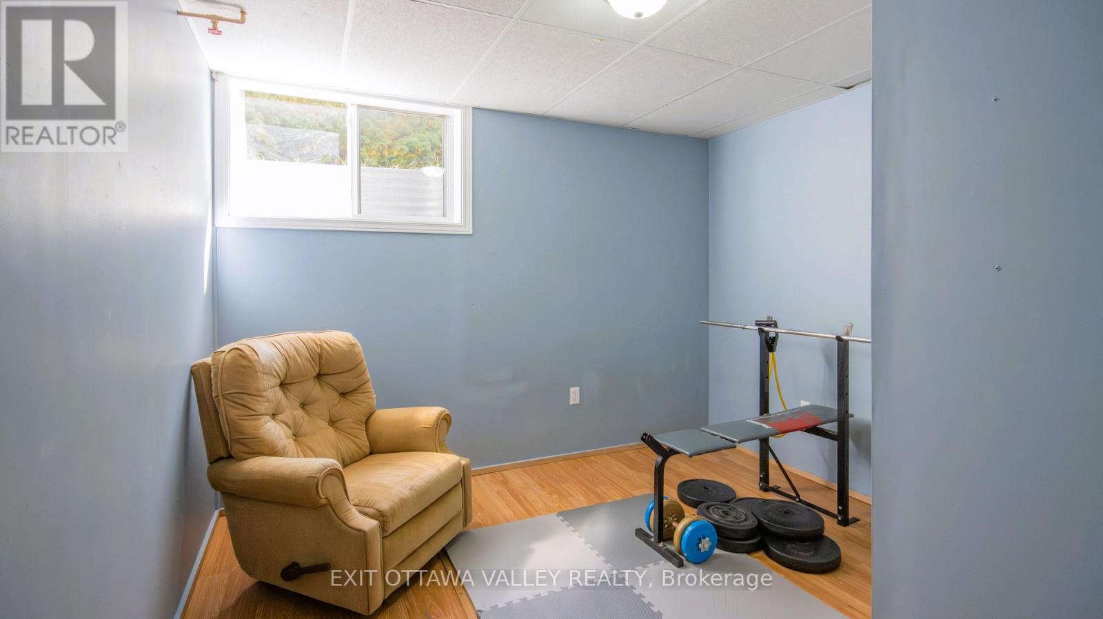 23 Sprucedale Avenue, Madawaska Valley, Ontario  K0J 1B0 - Photo 32 - X12859066