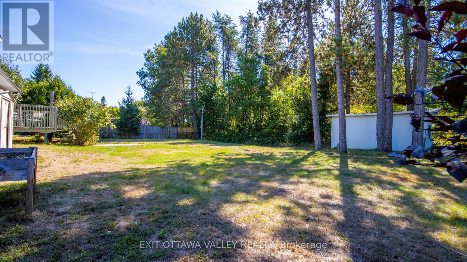 23 Sprucedale Avenue, Madawaska Valley, Ontario  K0J 1B0 - Photo 4 - X12859066