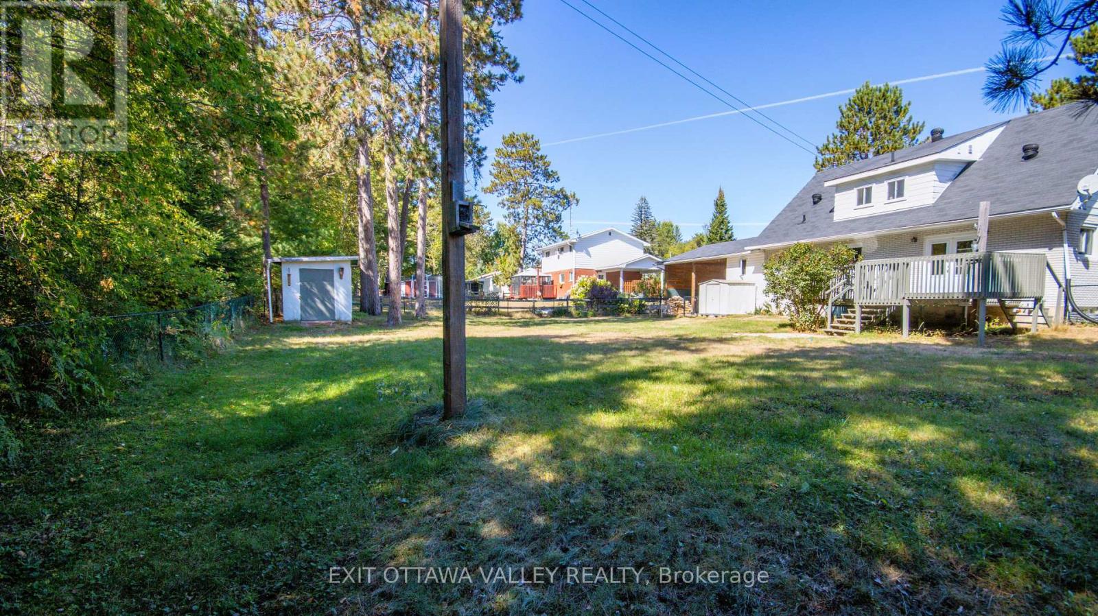 23 Sprucedale Avenue, Madawaska Valley, Ontario  K0J 1B0 - Photo 5 - X12859066