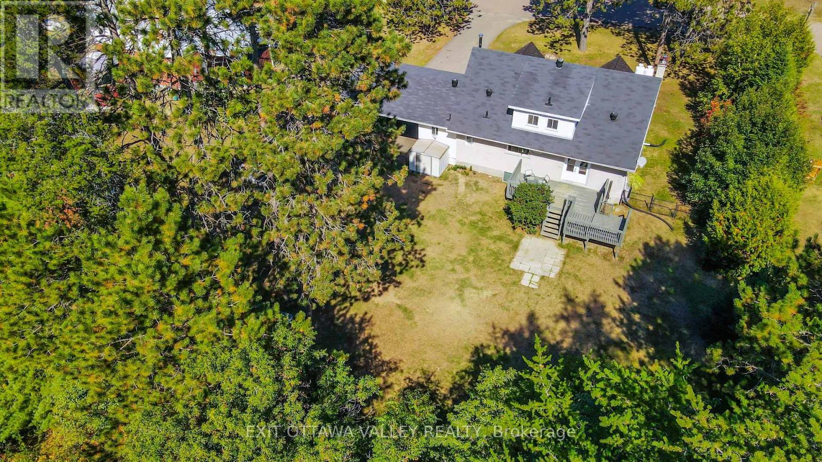 23 Sprucedale Avenue, Madawaska Valley, Ontario  K0J 1B0 - Photo 8 - X12859066