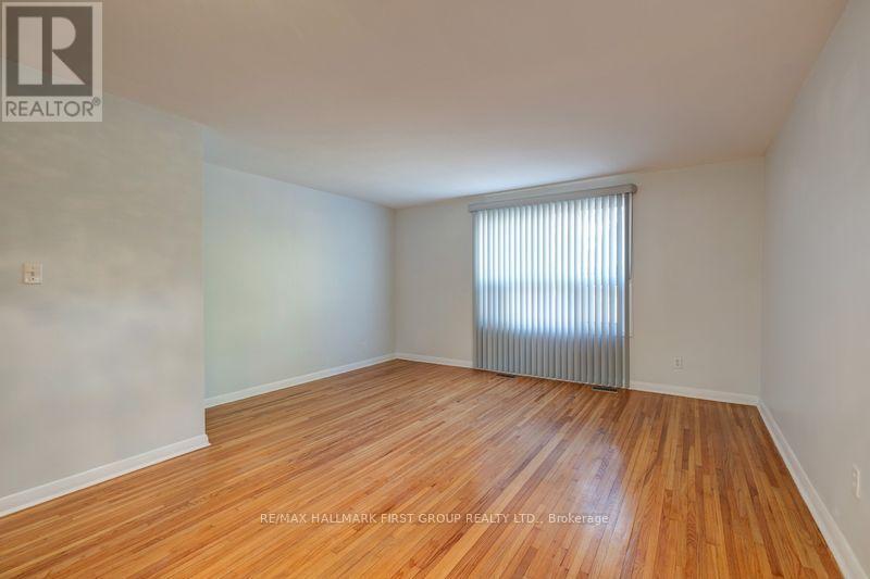 1000 Wardman Crescent, Whitby, Ontario  L1N 3G9 - Photo 3 - E12859080