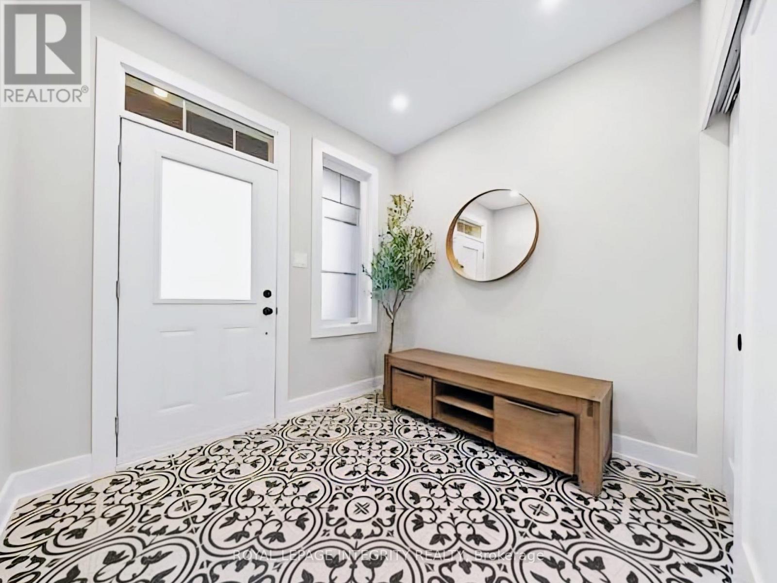 332 Haliburton Heights S, Ottawa, Ontario  K2V 0G1 - Photo 2 - X12835636