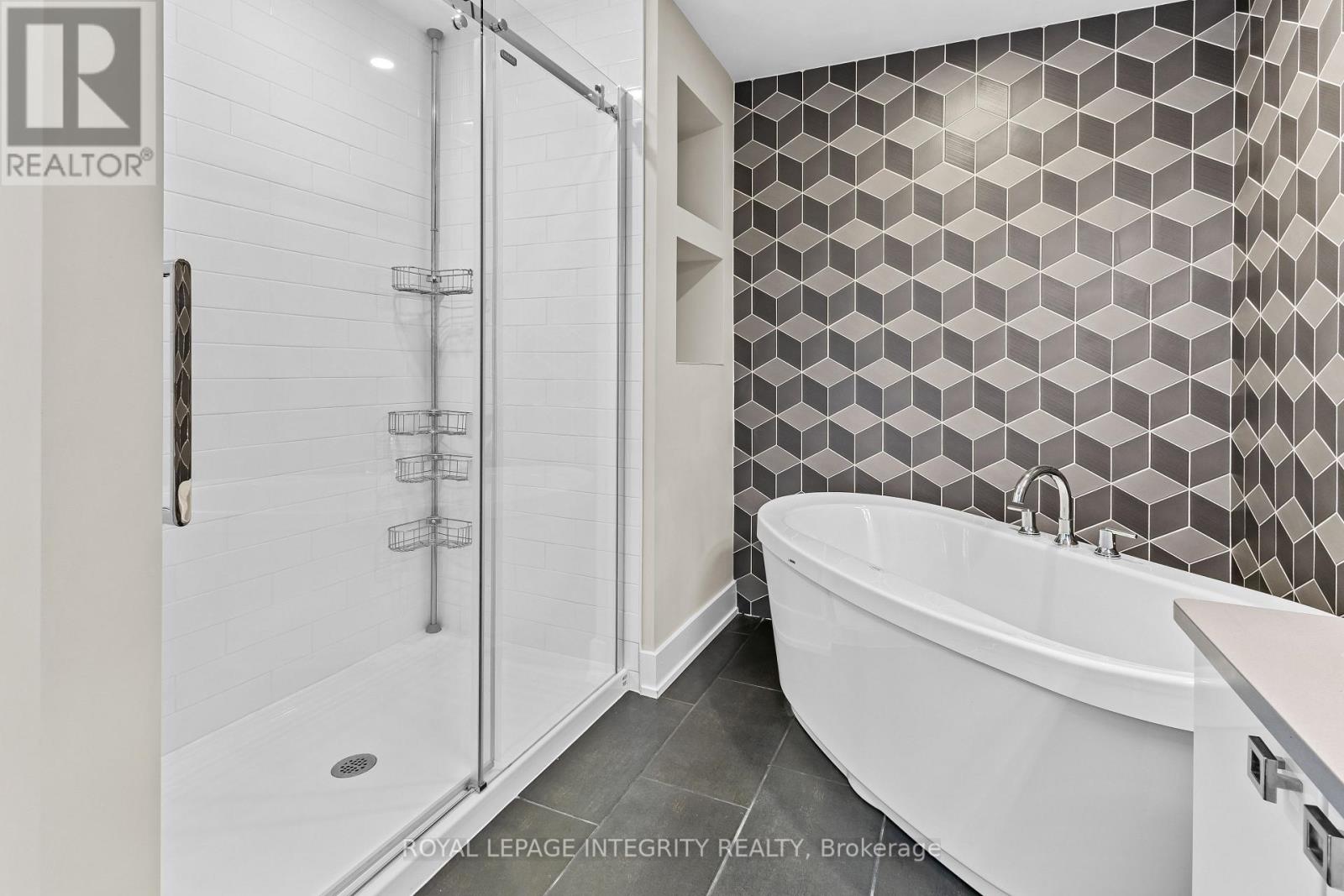 332 Haliburton Heights S, Ottawa, Ontario  K2V 0G1 - Photo 23 - X12835636