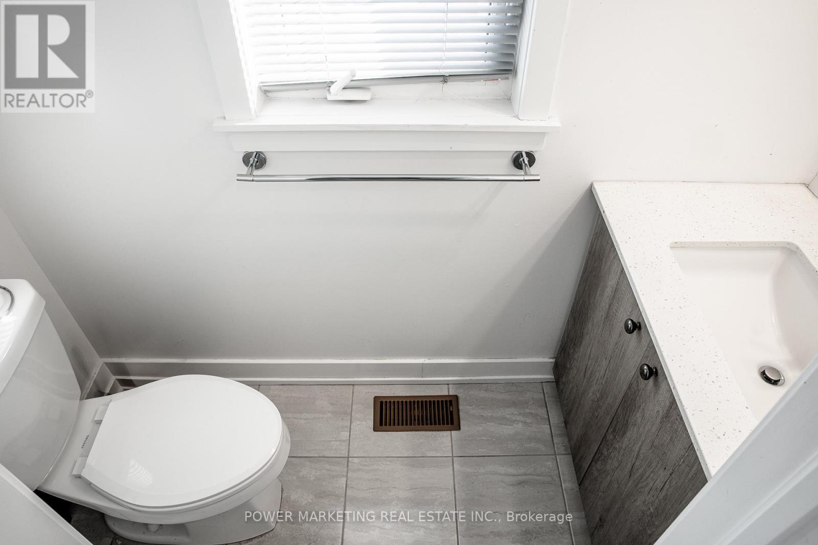 67 Heirloom Street, Ottawa, Ontario  K4M 0K9 - Photo 5 - X12859094