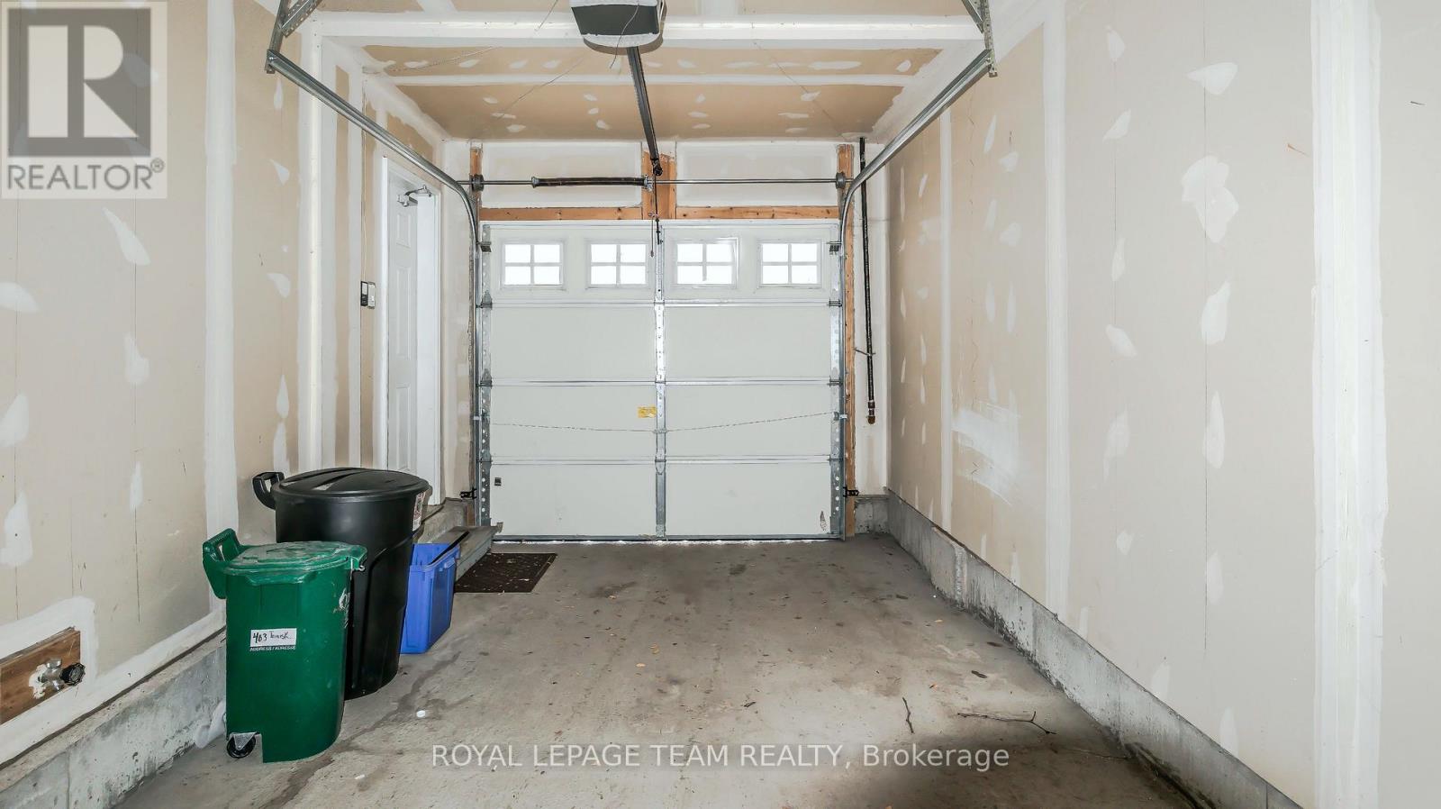 403 Temiskaming Crescent, Ottawa, Ontario  K2J 0V7 - Photo 22 - X12859100