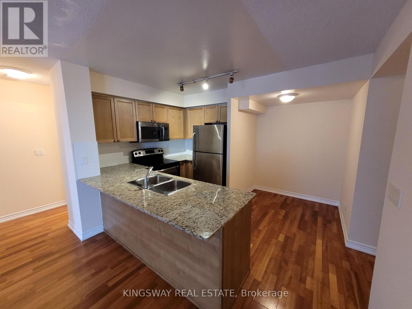 2913 - 761 BAY STREET, Toronto, Ontario