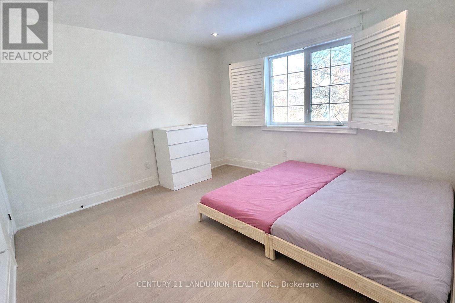 106 Santa Maria Trail, Vaughan (Vellore Village), Ontario  L6A 3G9 - Photo 11 - N12859102