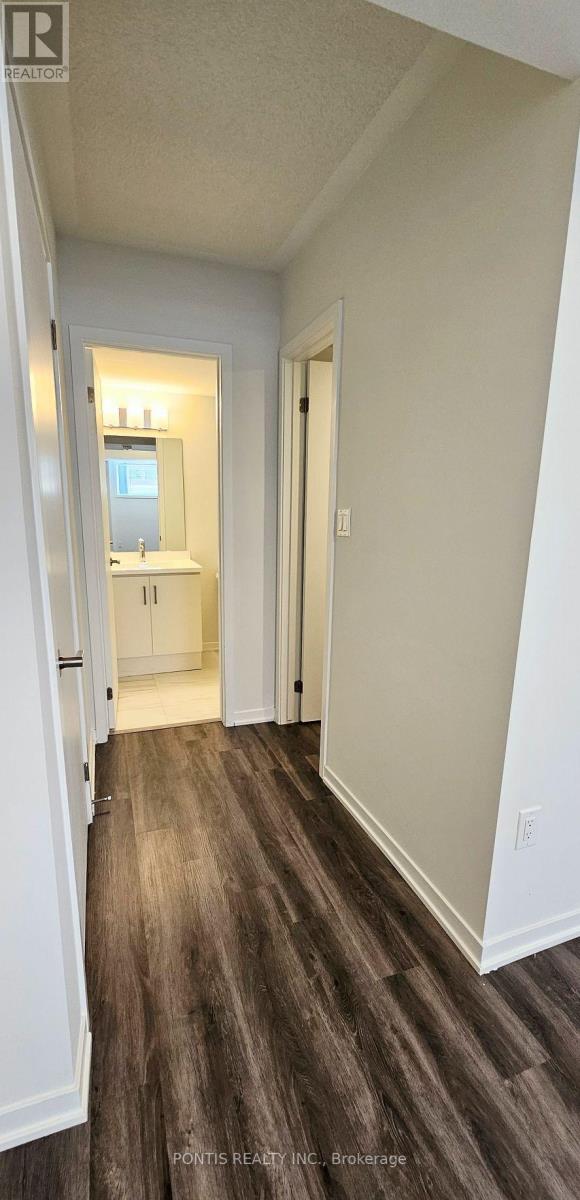 Th 200 - 141 Honeycrisp Crescent, Vaughan (Concord), Ontario  L4K 0N6 - Photo 17 - N12859116