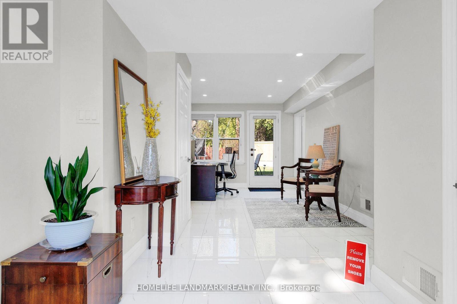 431 Walker's Line, Burlington, Ontario  L7N 2C9 - Photo 6 - W12859110