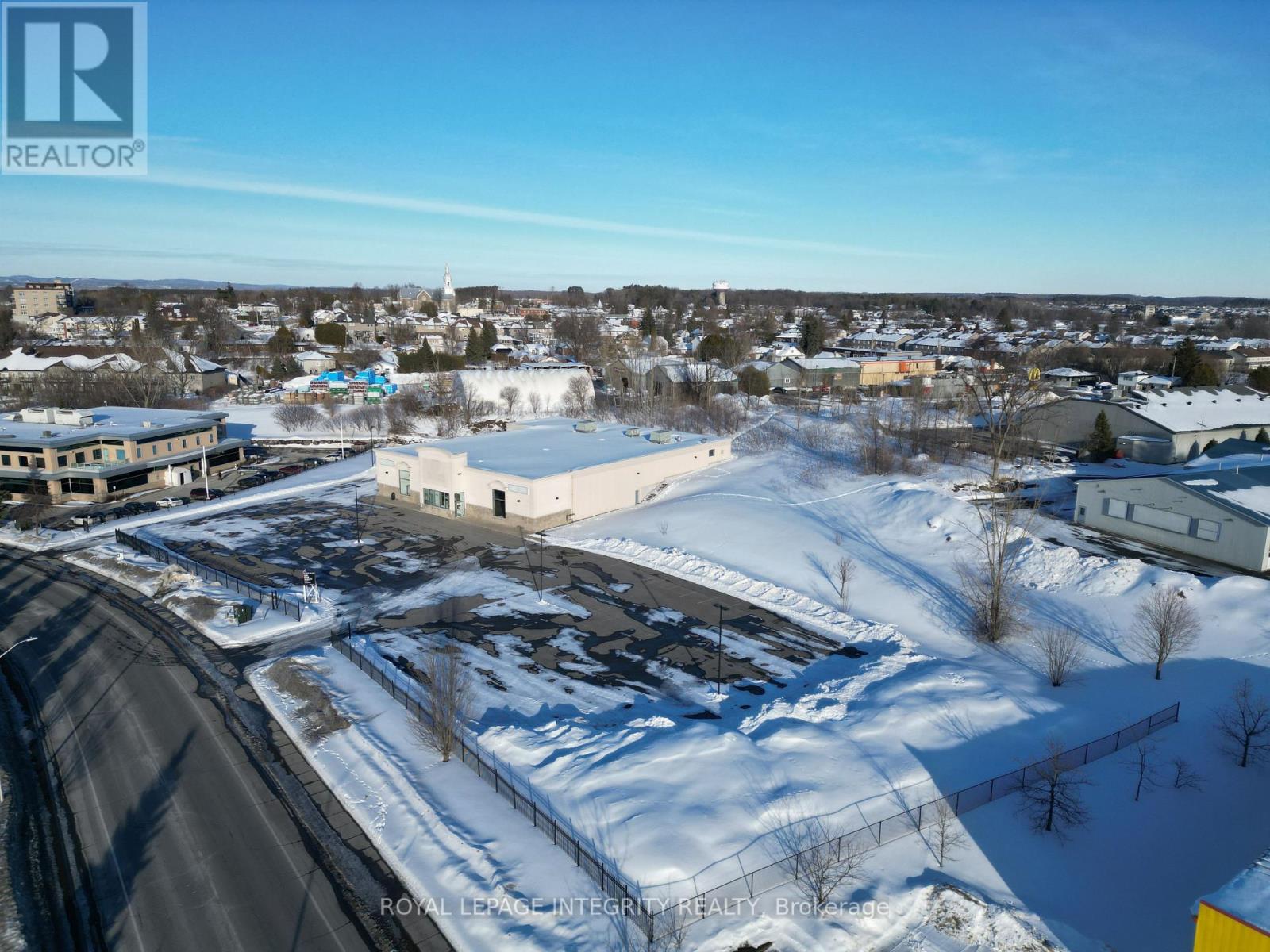 2747 Chamberland Street, Clarence-Rockland, Ontario  K4K 0B2 - Photo 3 - X12722670