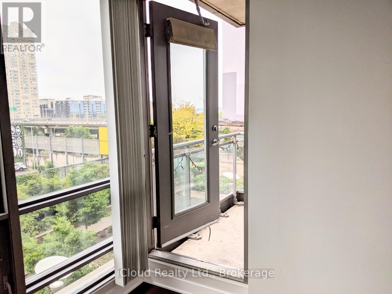 310 - 5 Mariner Terrace, Toronto, Ontario  M5V 3V6 - Photo 15 - C12859146