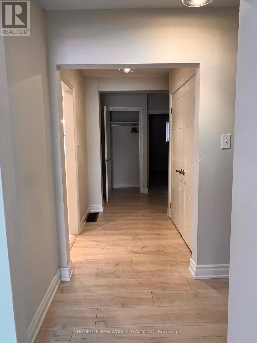 98 Thornton (Main Floor&lower Studio) Avenue, Bradford West Gwillimbury (Bradford), Ontario  L3Z 1N4 - Photo 13 - N12859140