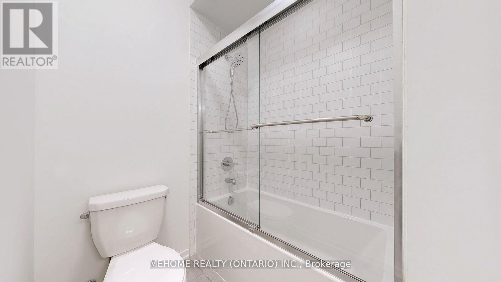 208 Matawin Lane, Richmond Hill, Ontario  L4B 1P4 - Photo 24 - N12858672