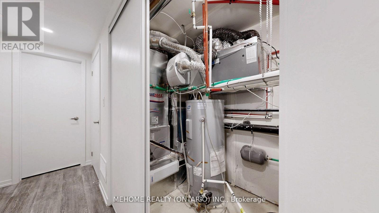 208 Matawin Lane, Richmond Hill, Ontario  L4B 1P4 - Photo 28 - N12858672