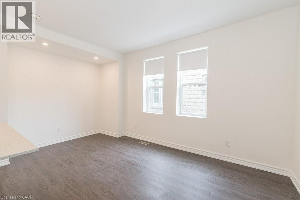 8 Roslin Avenue S Unit# B, Waterloo, Ontario  N2L 2G5 - Photo 5 - 40810502