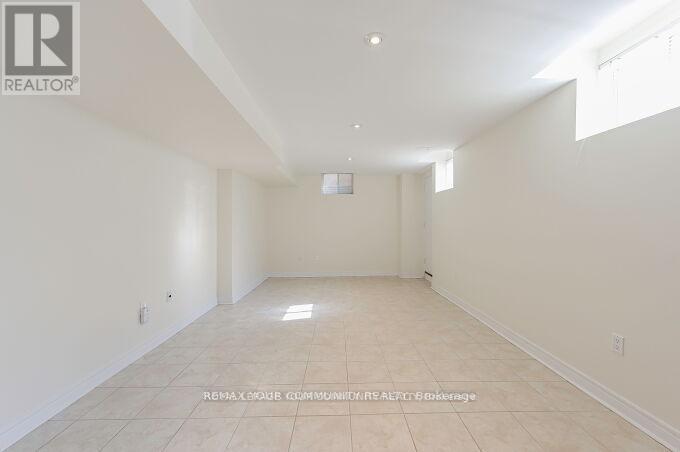 Lower Unit - 128 Watsonbrook Drive, Brampton, Ontario  L6R 0S1 - Photo 7 - W12859132