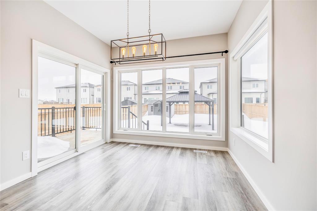 426 Windflower Road, Winnipeg, Manitoba  R3Y 1S4 - Photo 10 - 202603666