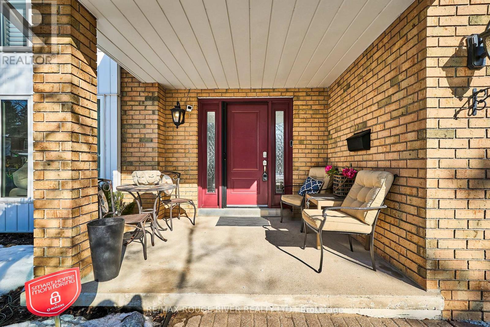 1007 Tiffany Circle, Oshawa, Ontario  L1G 7S1 - Photo 2 - E12853980