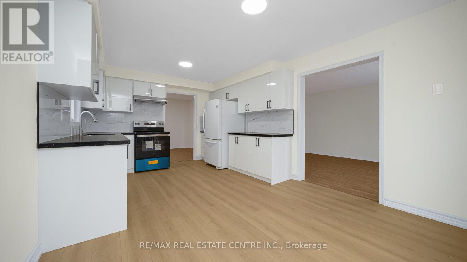 53 Thorntree Crescent, Brampton, Ontario  L6Y 3Y1 - Photo 11 - W12793360