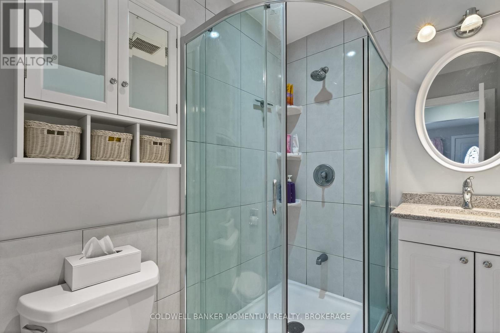 25 Coventry Street, St. Catharines, Ontario L2R 2X6 - Photo 17 - X12859178