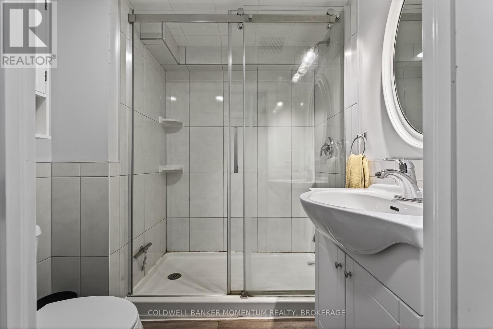 25 Coventry Street, St. Catharines, Ontario L2R 2X6 - Photo 31 - X12859178