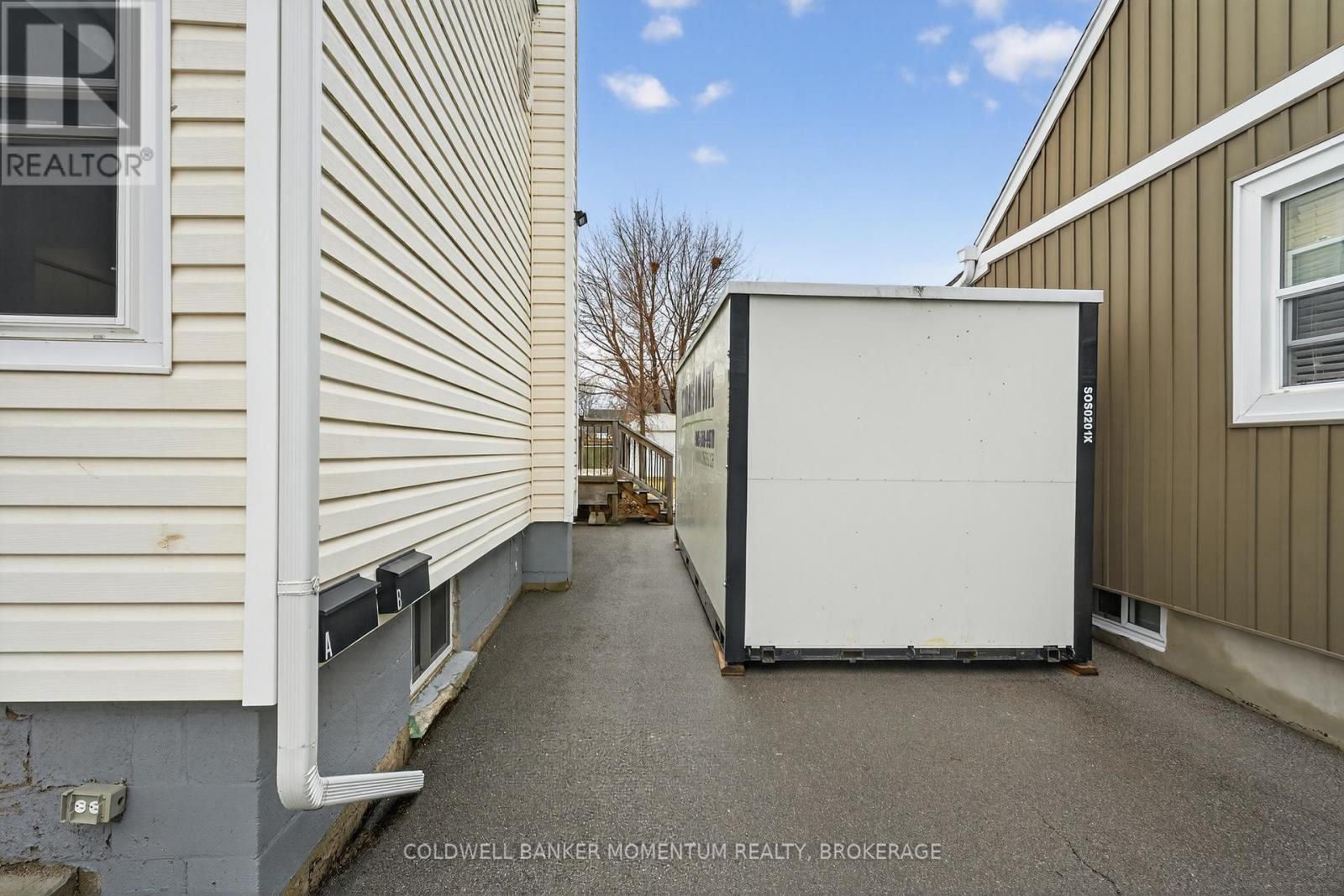 25 Coventry Street, St. Catharines, Ontario L2R 2X6 - Photo 44 - X12859178