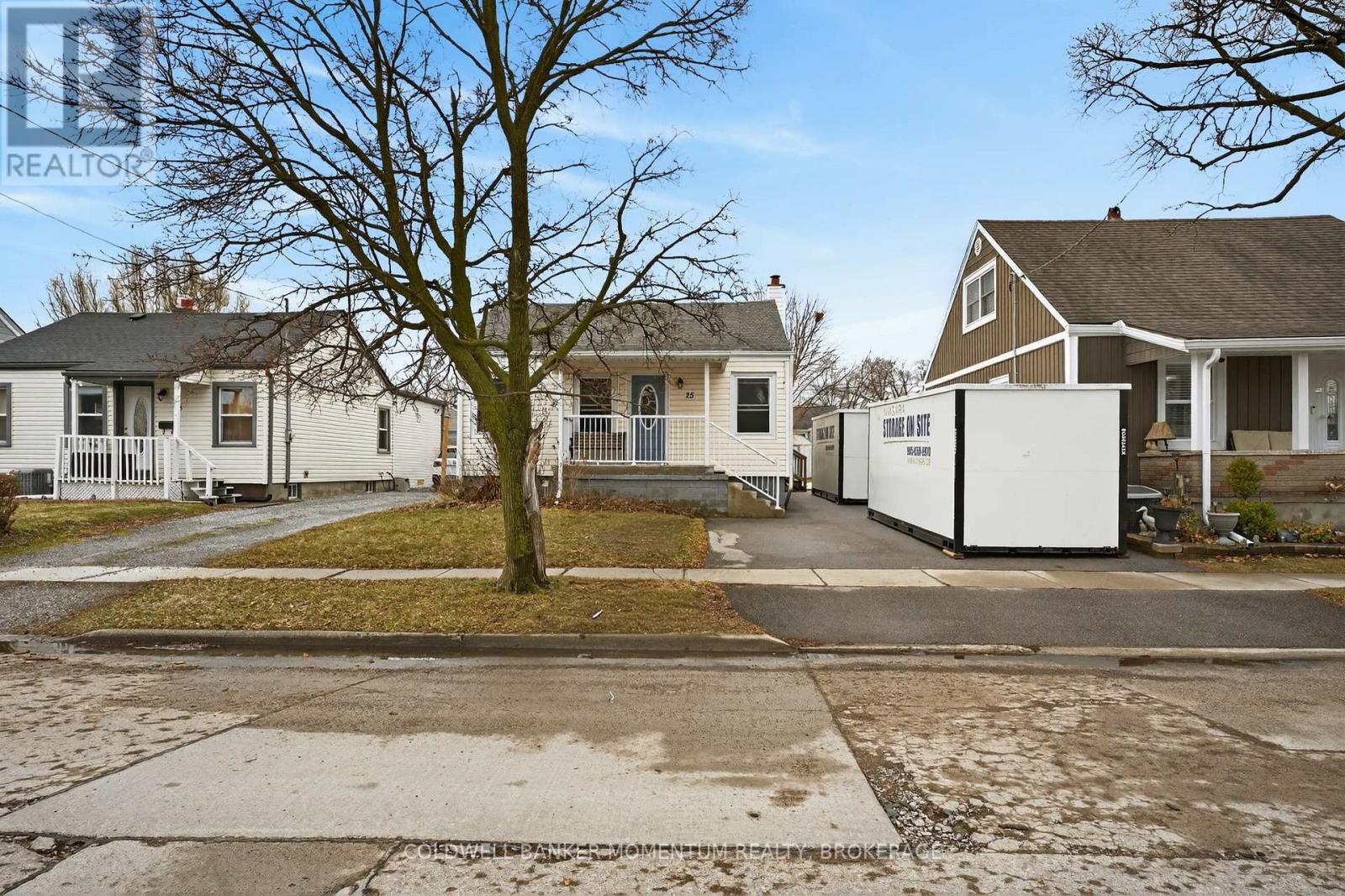 25 Coventry Street, St. Catharines, Ontario L2R 2X6 - Photo 5 - X12859178