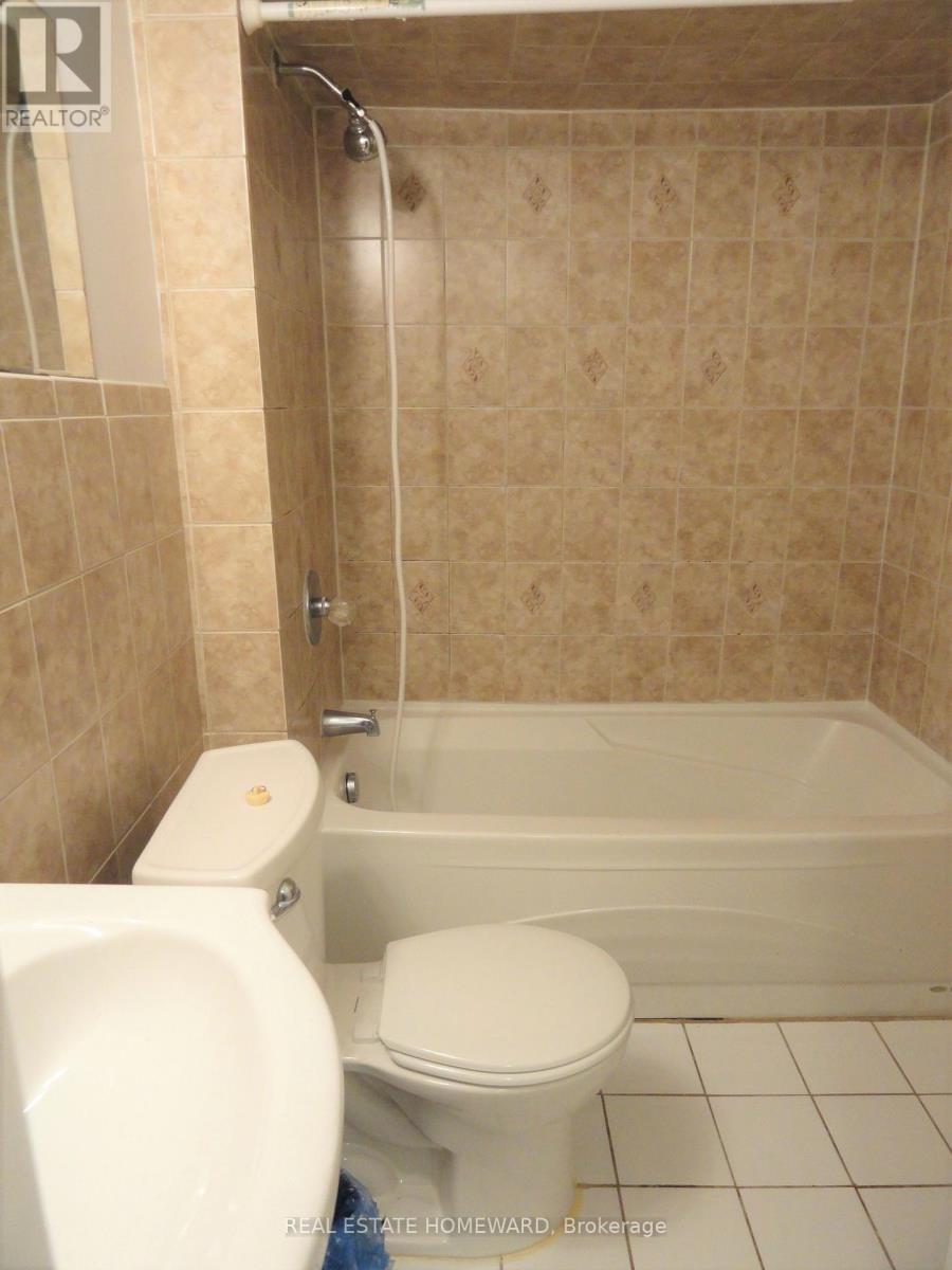 30 Baybrook Crescent, Toronto, Ontario  M1H 2R6 - Photo 15 - E12859188