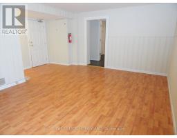 30 BAYBROOK CRESCENT, Toronto, Ontario