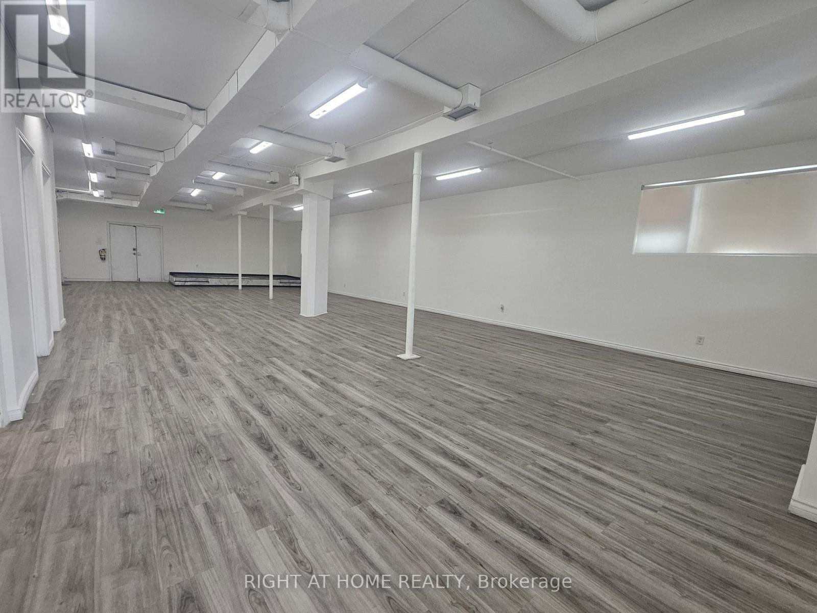 17 Barrie Street, Bradford West Gwillimbury (Bradford), Ontario  L3Z 2A1 - Photo 7 - N12859156