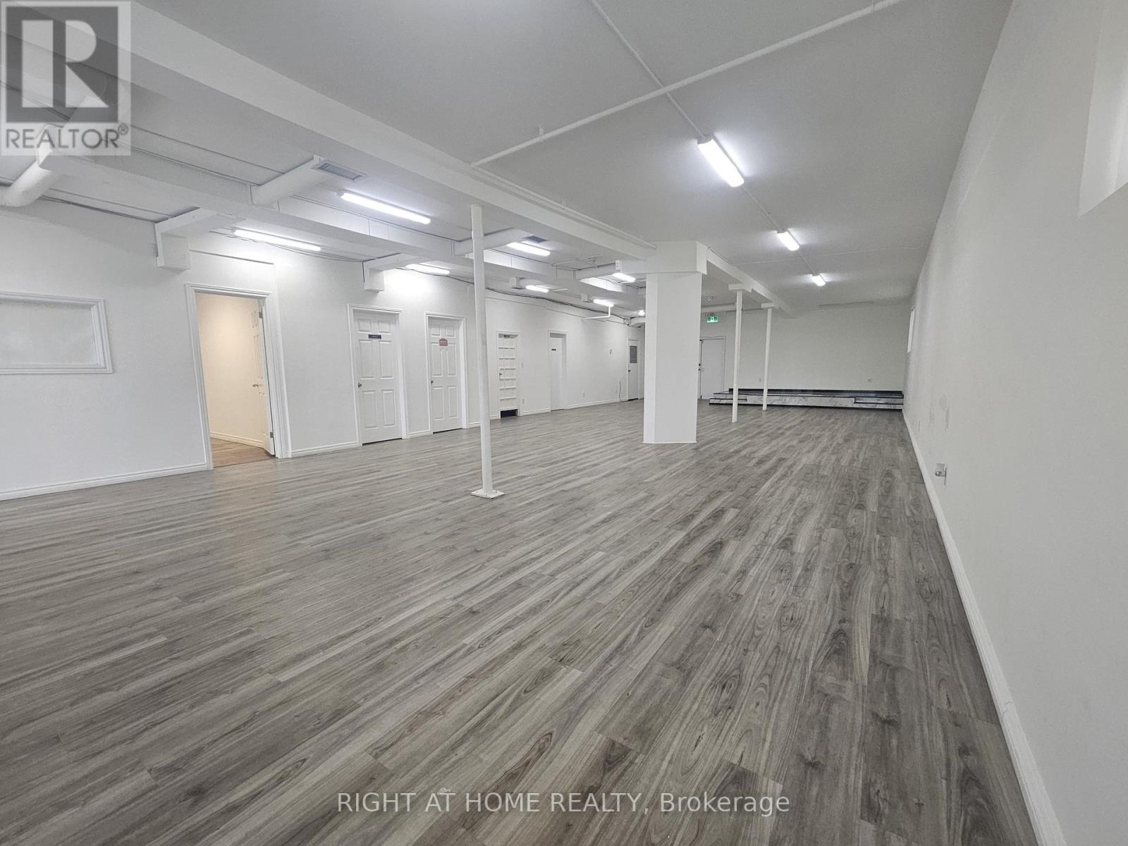 17 Barrie Street, Bradford West Gwillimbury (Bradford), Ontario  L3Z 2A1 - Photo 8 - N12859156