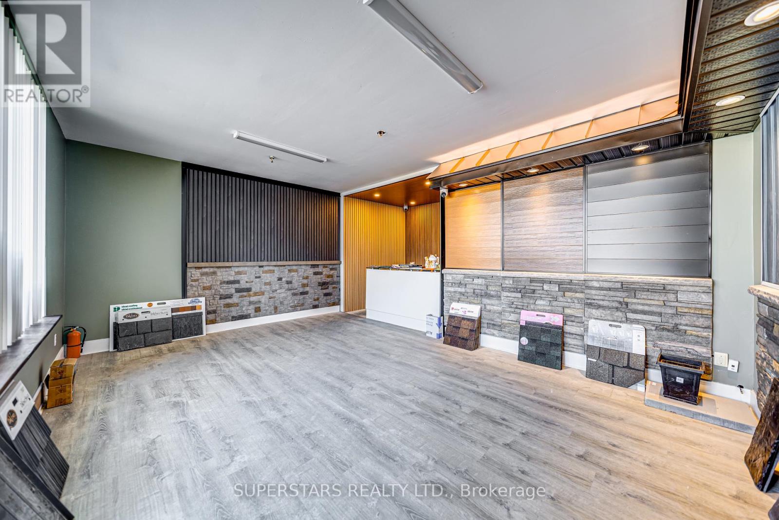 31 - 86 Ringwood Drive, Whitchurch-Stouffville, Ontario  L4A 1C3 - Photo 3 - N12859166