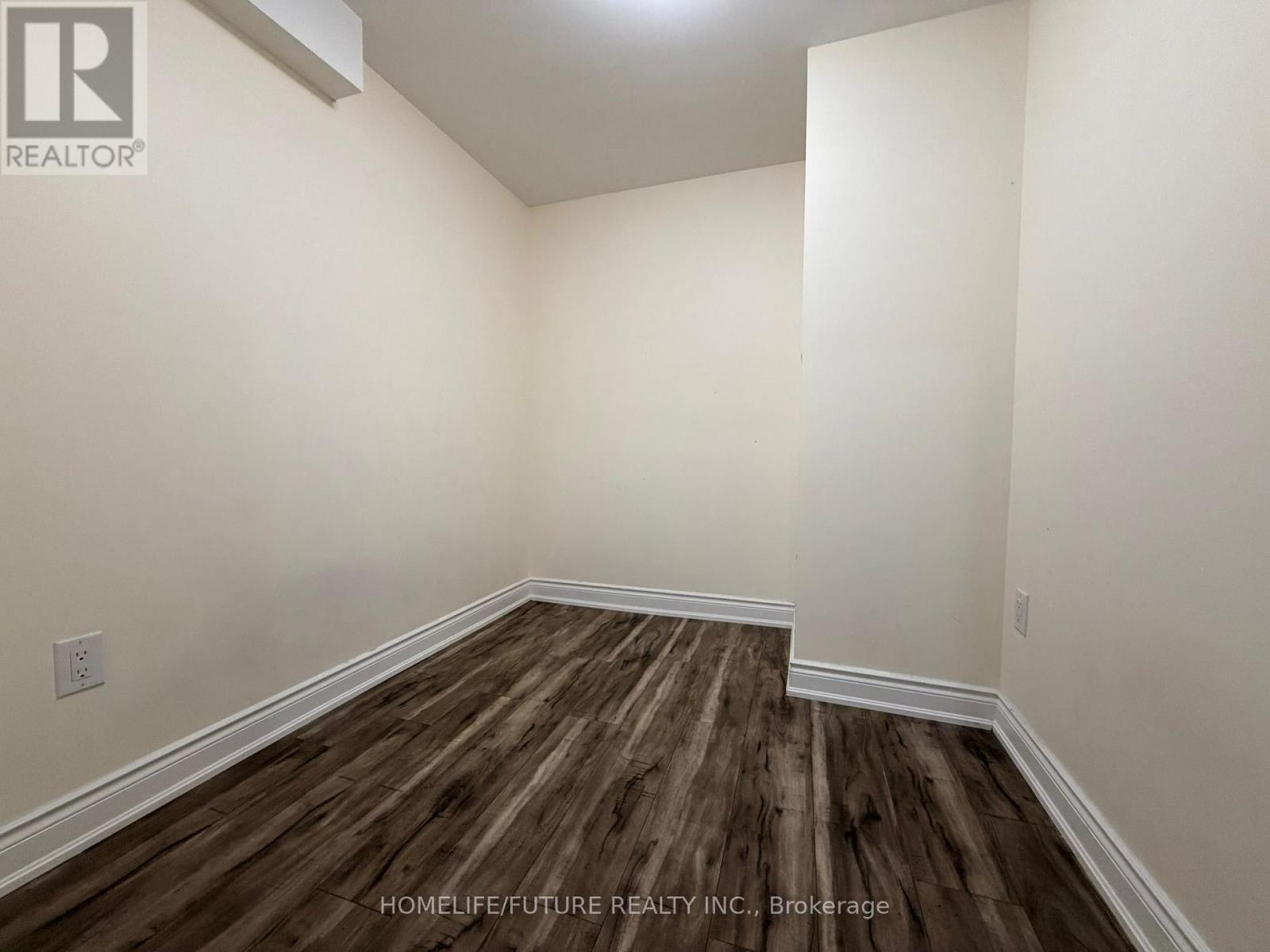 Bsmt - 7 Oxendon Road, Brampton, Ontario  L7A 4M4 - Photo 12 - W12859152