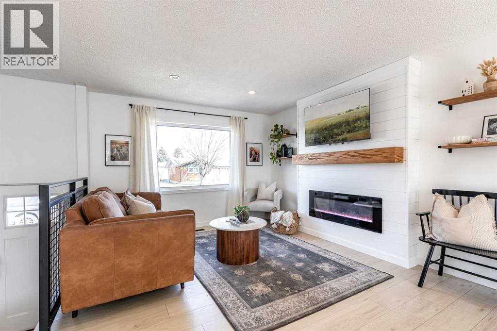 5 Campbell Crescent Se, Medicine Hat, Alberta  T1B 1J7 - Photo 6 - A2290300