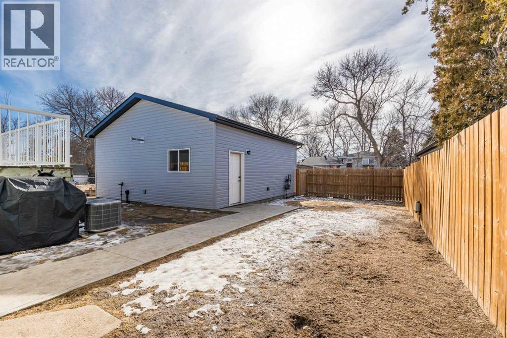 5 Campbell Crescent Se, Medicine Hat, Alberta  T1B 1J7 - Photo 45 - A2290300