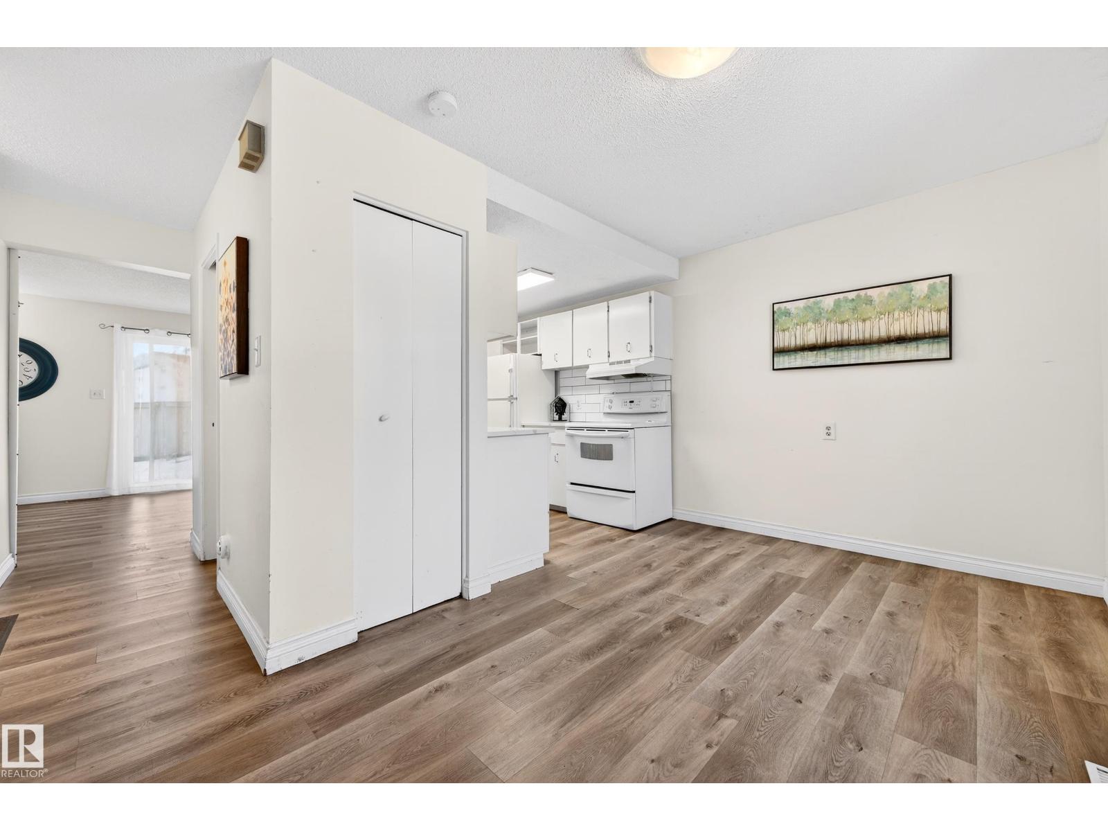 107 Woodstock Nw, Edmonton, Alberta  T5T 0H6 - Photo 10 - E4476528