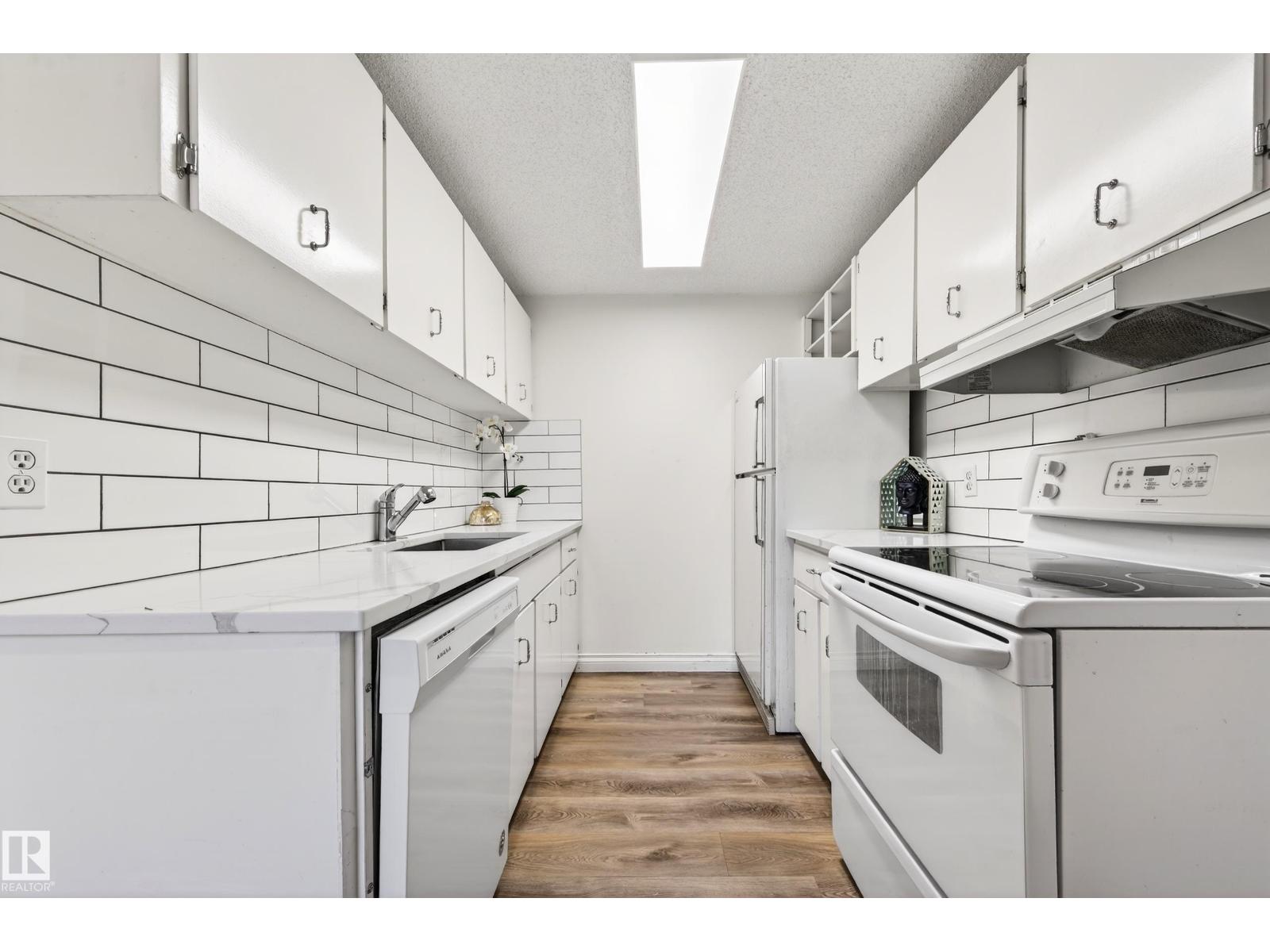 107 Woodstock Nw, Edmonton, Alberta  T5T 0H6 - Photo 12 - E4476528