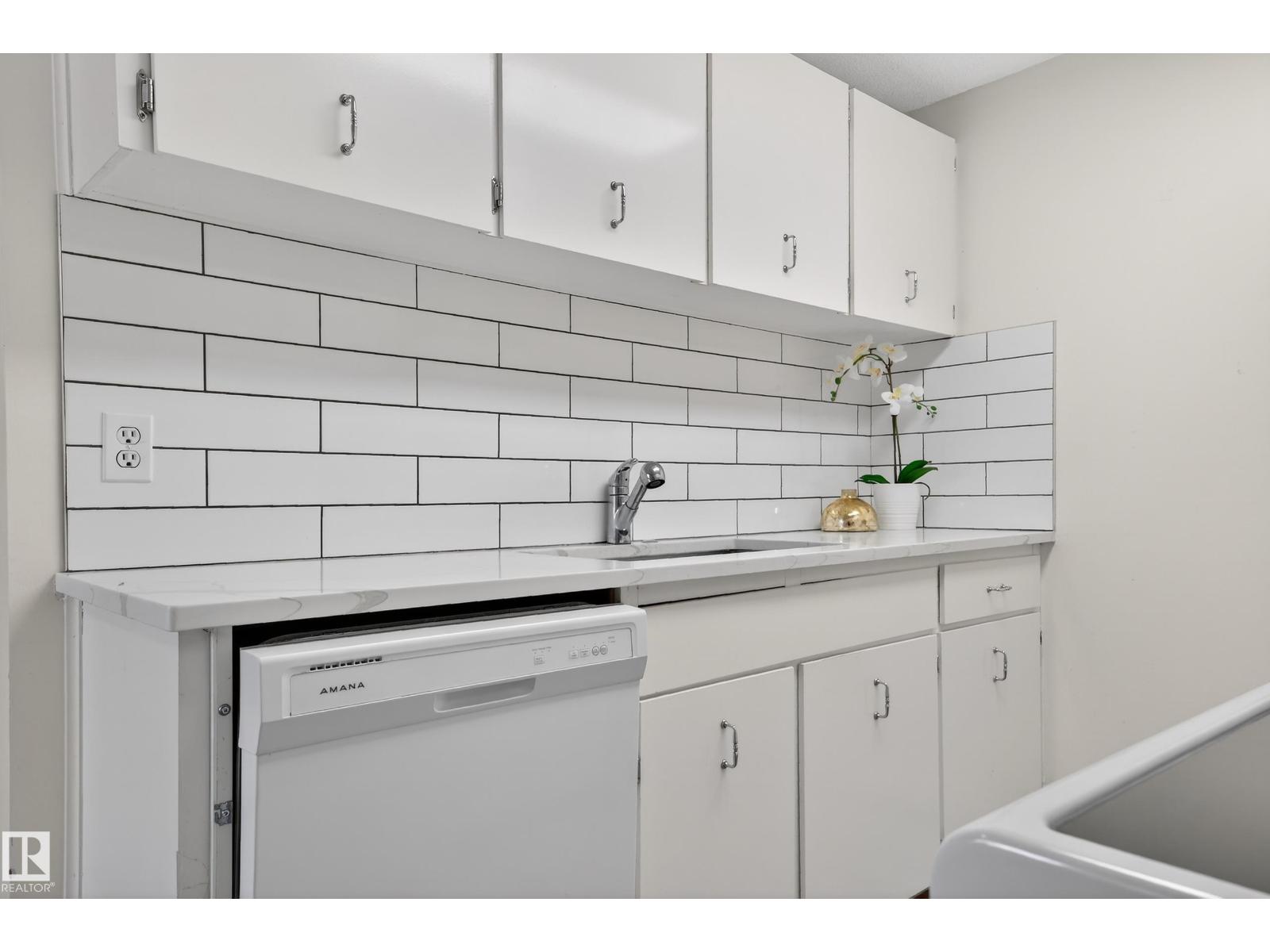 107 Woodstock Nw, Edmonton, Alberta  T5T 0H6 - Photo 14 - E4476528